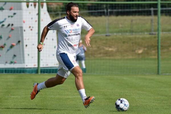 Real Top Praha přivezl do Vacova nabitou sestavu, tým osobností vysoko vyhrál