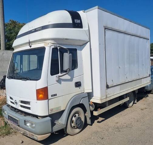 Nissan atleon 3.0d,92kw,05,55tkm,pojízdná prodejna