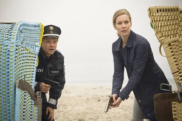 Das Duo - Der tote Mann und das Meer - Z filmu - Matthias Koeberlin, Lisa Martinek