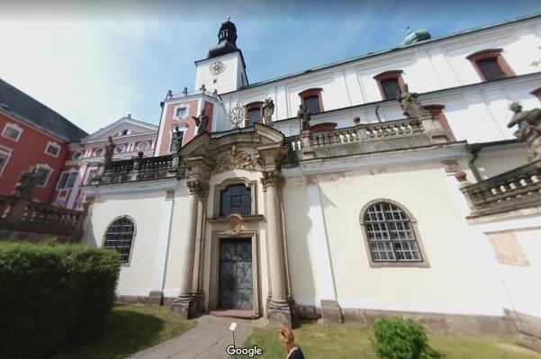 Broumovský klášter | Databáze domů s historií