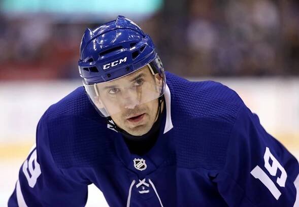 Tomáš Plekanec si poprvé zahrál za Toronto na domácím ledě a pomohl zdolat Pittsburgh