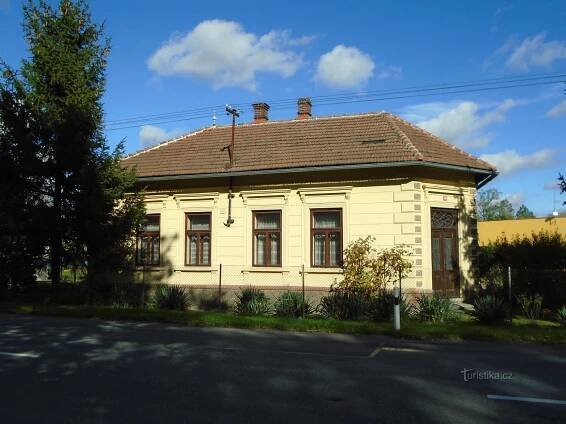 Hradecká čp. 118 (Opatovice nad Labem)