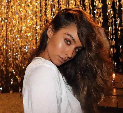 A social media model and influencer, Sommers Ray