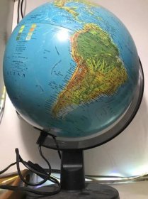 Svítící Globus, otočný, s vypínačem, 220V, průměr cca 30cm, Svět, Země - Děti