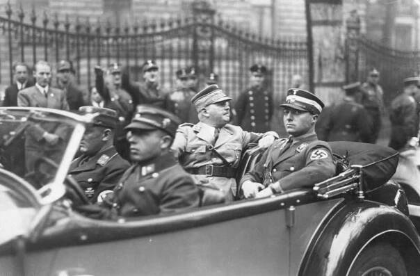 Noc dlouhých nožů: Hitler rozpoutal v řadách SA teror, zbavil se i svého přítele