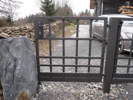 Brány a oplocení, instalace a zapojení pohonů bran Tousek - mwz.cz
