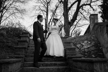 Svatba na zámku Lnáře - svatební fotografie