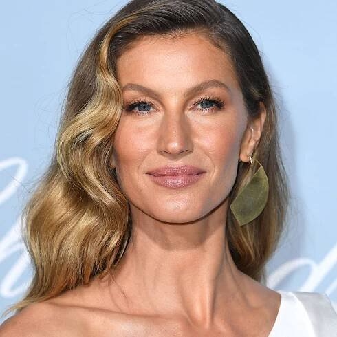 7 Wellness Essentials Gisele Always Carries In Her Bag