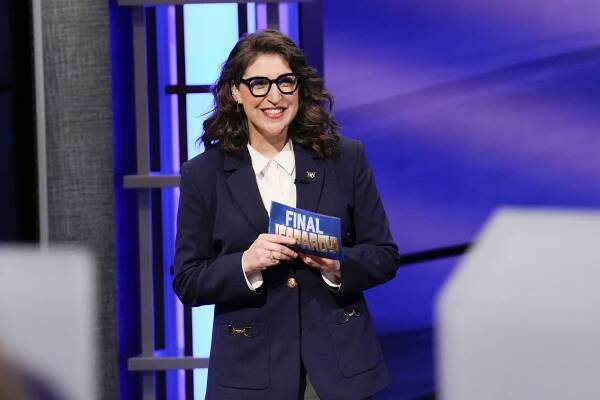 Mayim Bialik - Actress, Neuroscientist, Game Show Host