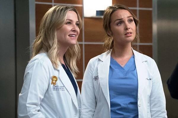Jessica Capshaw and Camilla Luddington in Grey's Anatomy