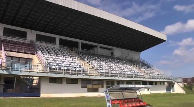 Štadión futbalového klubu KFC Komárno.