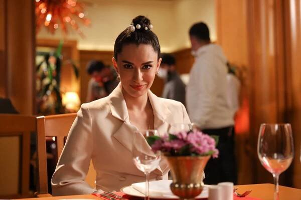 Annemizi Saklarken - Episode 3 - Z natáčení - Hande Doğandemir