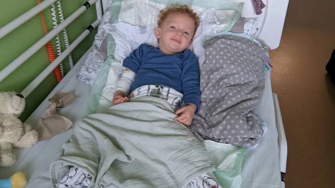 Češi zachránili Martínka. Martínek teď zachraňuje ostatní děti, které se nedočkaly pomoci v Česku
