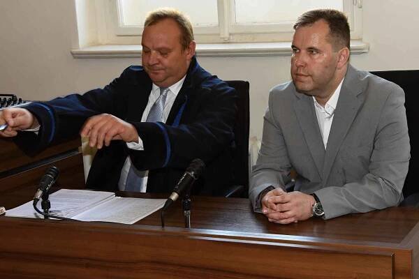 Karel Kadlec u odvolacího senátu Městského soudu v Praze