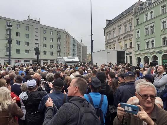 VIDEO: Babiš v Opavě? Mela byla cítit ve vzduchu už před jeho příjezdem
