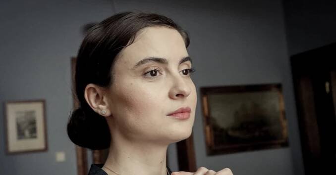 Eva Podzimková našla s kolegy recept na zvládnutí bizarních scén při natáčení série Sedm schodů k moci