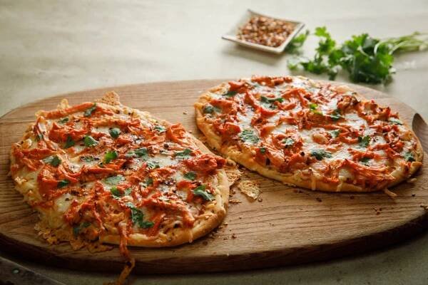 BUTTER CHICKEN FLATBREADS - Manitoba Chicken