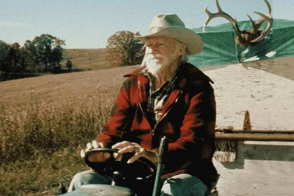 Richard Farnsworth as Alvin Straight in 'The Straight Story'