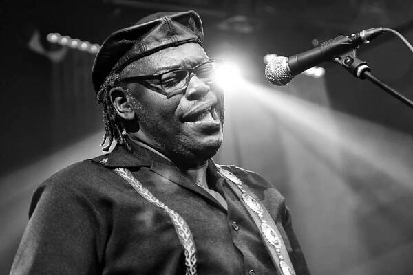 Fotogalerie: Joe Louis Walker, Praha, 12.11.2018
