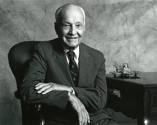 John Templeton: *29.11.1912 – †8.7.2008, britský investor a filantrop amerického původu