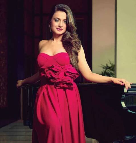 Hot Photoshoot Of Ameesha Patel