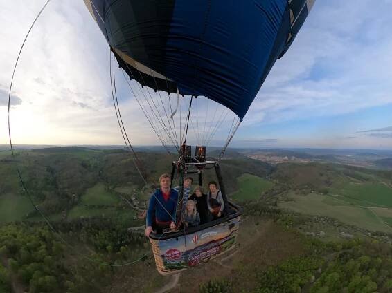 Společné foto v balonu 3
