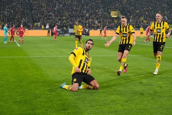 Dortmund v piatok nezaváhal a predbežne sa vrátil na nemecký trón