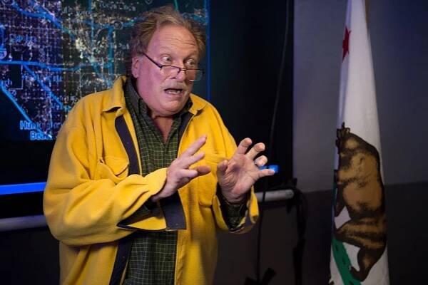 Jeffrey Jones - Armagedon v Los Angeles - Z filmu