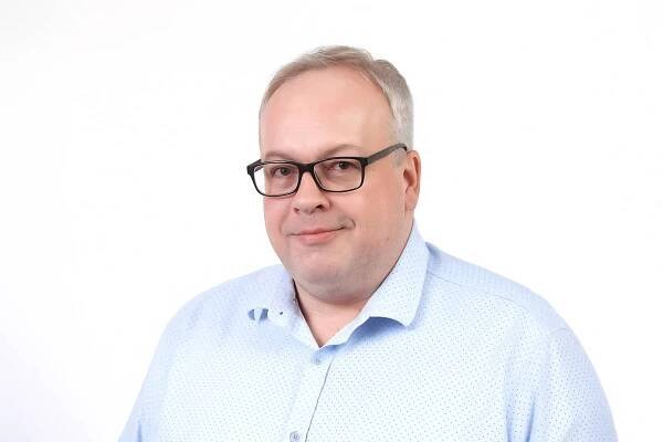Mainstream? Musíme lidem otevírat oči, ale nesmíme tlačit na pilu, říká šéf televize Petr Bureš TV