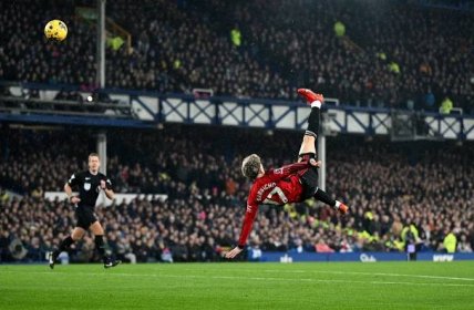 Alejandro Garnacho scored an outrageous bicycle kick for Man Utd against Everton