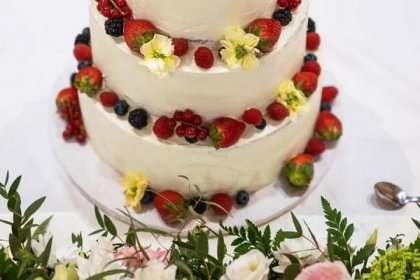 Dortové studio Jiří Mikeska – Výroba svatebních, moderních a narozeninových dortů, pečení sladkého cukroví a jiných sladkostí