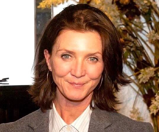 Michelle Fairley Biography - Facts, Childhood, Family Life & Achievements