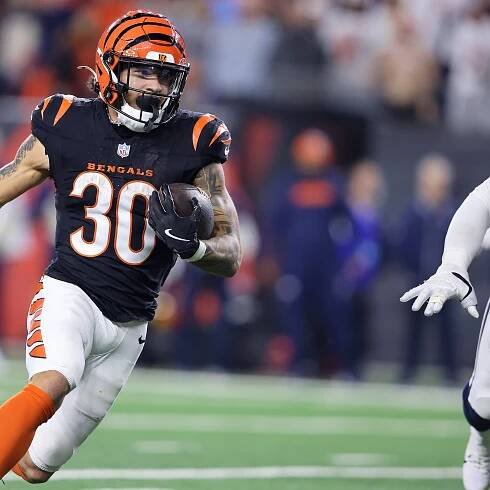 Bengals RB Chase Brown, WR Tee Higgins questionable vs. Steelers