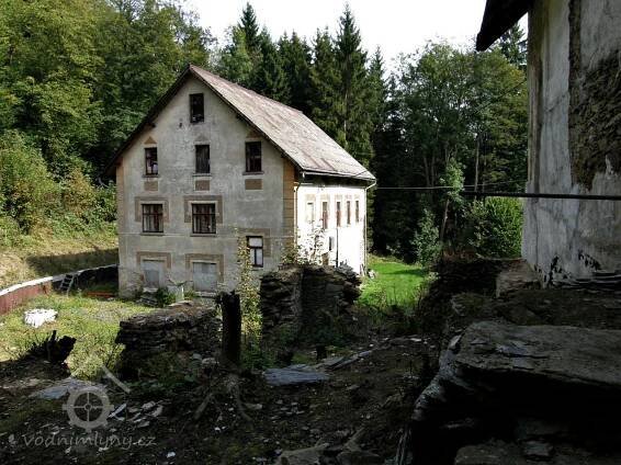 Machlovský dolní mlýn | Vodnimlyny.cz