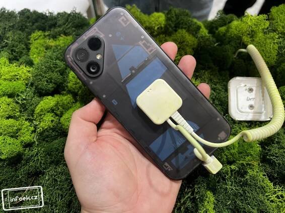 Rozebíratelný mobil Fairphone 5 na veletrhu IFA 2023 – Infoek.cz