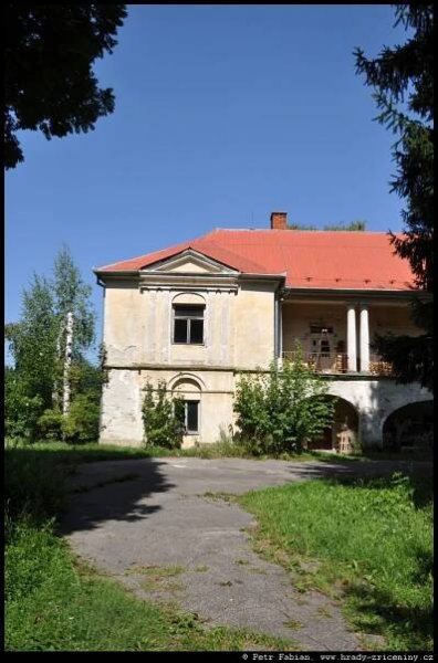 Kaštely Zemianske Kostoľany / hrady-zriceniny.cz