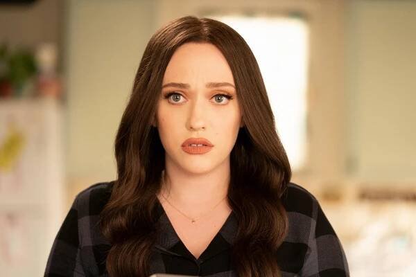 Kat Dennings says 'Dollface' season 2 is 'kinda messy, kinda chaotic'