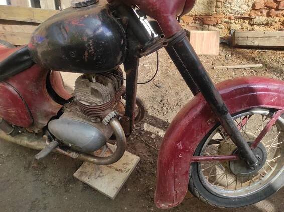 Jawa  - Auto-moto