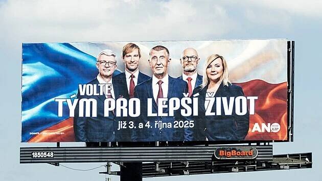 Politolog a marketér hodnotí předvolební billboardy ANO i SPOLU - iDNES.cz