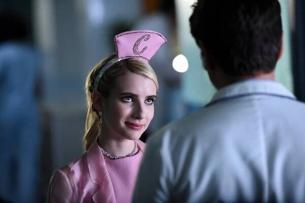 Scream Queens - Drain the Swamp - Z filmu - Emma Roberts