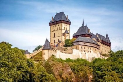 6 Most Beautiful Castles Near Prague - Blogrefugee