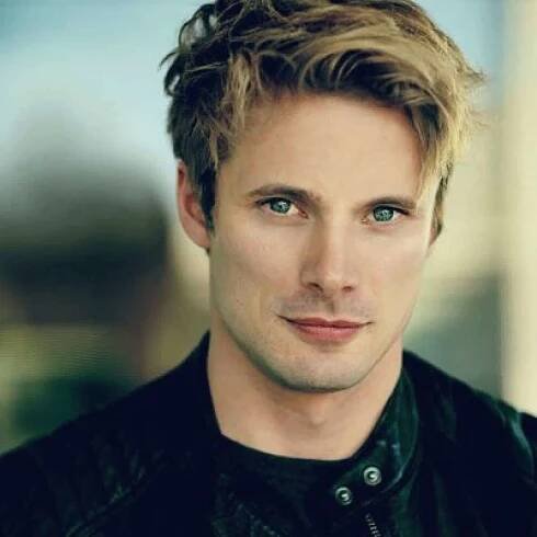 Filmy s tímto hercem Bradley James - SWEET.TV