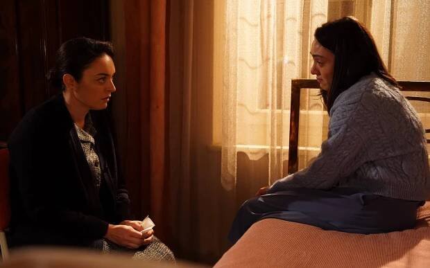Masumlar Apartmanı - Episode 13 - Z filmu - Ezgi Mola, Merve Dizdar
