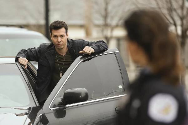 Chicago Fire - Nech ji jít - Z filmu - Jon Seda