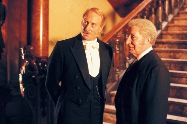 Vražedná místa: Doktor Bell - temné začátky Sherlocka Holmese - Z filmu - Charles Dance, Ian Richardson