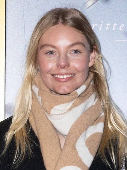 Nell Hudson - Actress