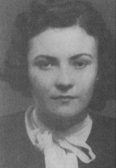 Taťána Hladěnová (1. září 1920 - 2. července 1942), žena Františka Hladěny, byla zapojena do odbojových aktivit svého muže