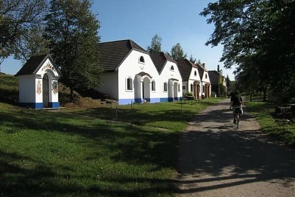 Turistická oblasť Biele Karpaty | HIKING.SK