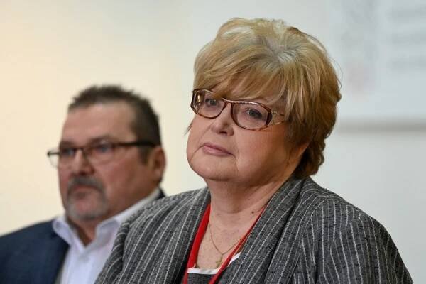 Strana Jany Volfové bude užívat zkratku ČSSD, SOCDEM se bude bránit
