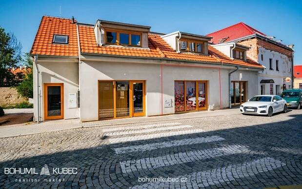 Obchodní prostory, Husova, Jindřichův Hradec, 35 m²